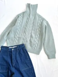 GU ローゲージタートルネックセーター　ケーブルニット　ジーユーL