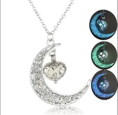 月とハートの発光ペンダントネックレス