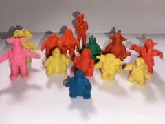 ウルトラマン 消しゴム11体セットとゴジラ消しゴム1体(当時物)