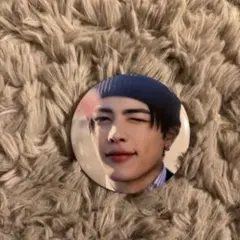 &TEAM 缶バッジ　MAKI