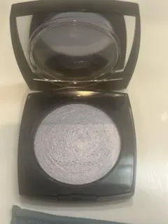 CHANEL ハイライトパウダー デニムケース付きのサムネイル