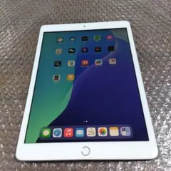iPad 第7世代 MW752J/A 左上割れあり 管理ナンバー4475 - メルカリ