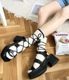 ！最終値下げ！moment+ レースアップサンダル　LL