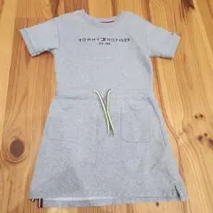 TOMMY HILFIGER 半袖ワンピース 122