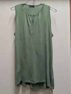 GAP　ノースリーブタンクトップ