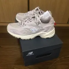 725new balance ベージュ スニーカー