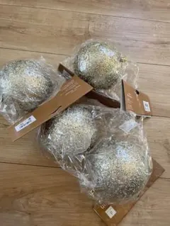 クリスマスオーナメント　ボール　4個