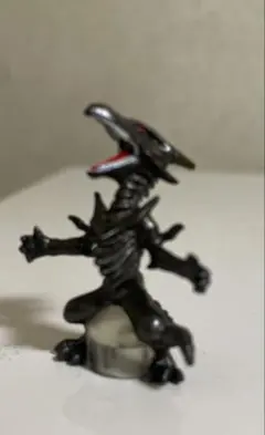 遊戯王　レッドアイズブラックドラゴン　真紅眼の黒竜　ミニフィギュア