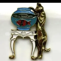 猫と金魚鉢のヴィンテージブローチ　ねこ　ネコ