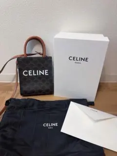 【美品】CELINE ミニ バーティカルカバ トリオンフのサムネイル