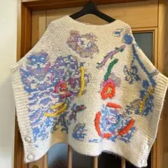 ZARA カラフル刺繍 ポンチョ　ニットケープ