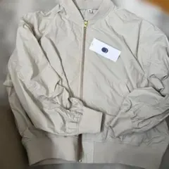 ベージュ MA-1スタイルジャケット