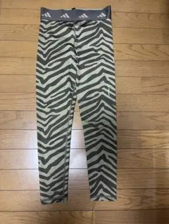 adidas ゼブラ柄 ランニング、ヨガ
