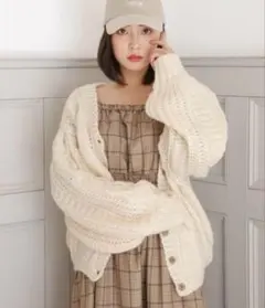 NICE CLAUP ケーブルニットカーディガン