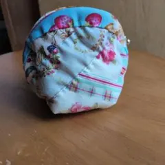 パッチワーク花柄デザインカラフル円形ポーチ