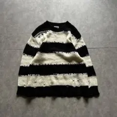 grunge damage boarder knit black white