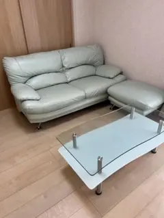 ライトグリーン 2人掛けソファとオットマン