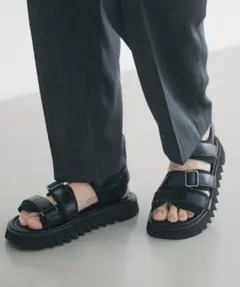 WYM LINDNM SHARK SOLE サンダル ブラック スポーツサンダルのサムネイル