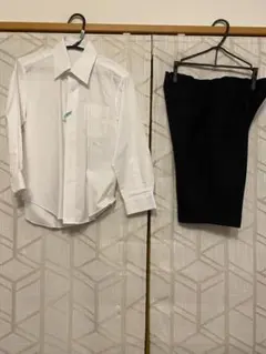 最終価格！白シャツと黒スラックスセット
