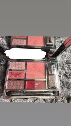 Dior パレット（リップ、チーク、アイシャドウ、ネイル、チップ）