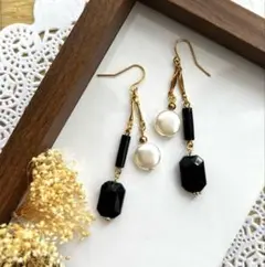 No.102 ハンドメイドピアス☆イヤリング - メルカリ