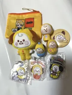 BTS Jiminカプセルトイミニポーチ、キーホルダー、バッチなど9点セット。