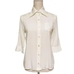 【セシルマクビー】 バックレース 五分袖 コットン混 肌見せ ブラウス シャツ