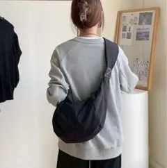 撥水加工 ショルダーバッグ ブラック 増厚 強化版 軽量 男女兼用　人気　黒