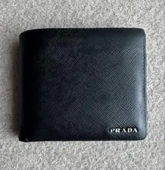 【定価7万円】PRADA サフィアーノ 二つ折り財布 ブラック 美品