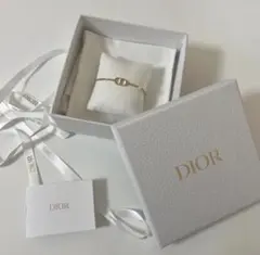 Item thumbnail for item 3e23b1c8-b67b-41c9-a45d-f77a1c247c27