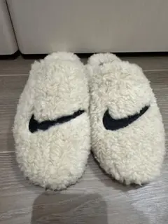 【美品】Nike ボア サンダル クリーム色 36(S）サイズ