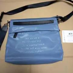 ペレ　ボルサのショルダーバッグ。ブルー系。