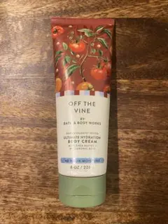 19★bath＆bodyworks　ボディクリーム　OFF THE VINEのサムネイル