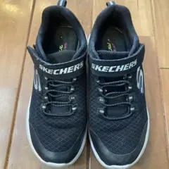 SKECHERS ブラック スニーカー　20.0cm