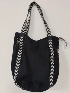 美品 Kipling トートバッグ モンキーチャーム付 バルーントートバッグ 黒のサムネイル