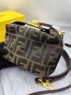 FENDI ズッカ柄 ショルダーバッグのサムネイル
