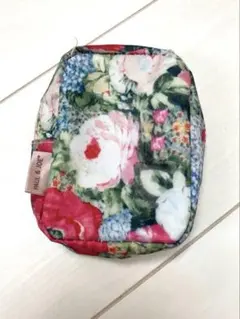 PAUL & JOE 花柄 スクエアポーチのサムネイル