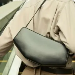 ミースロエ ショルダーバッグ