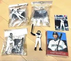 イチロー フィギュア 4体とトレーディングカードとホルダー計６点セット