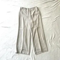 セオリーリュクス　綺麗目アイボリーセンタープレスパンツ