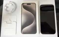 iPhone 15 Pro Max 本体　美品