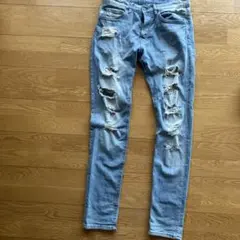 H&Mスキニーデニム 32/32 ライトブルー ダメージ加工