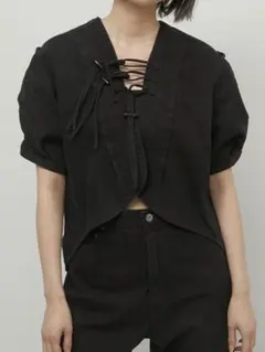 la peau de gem完売商品 toggle blouse ブラウン - メルカリ