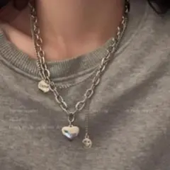 ハートチャーム付きシルバーネックレス