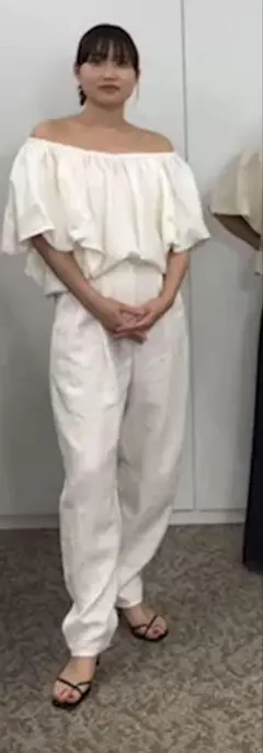 新品】訳あり エトレトウキョウ ギャザーバルーンスリーブ 