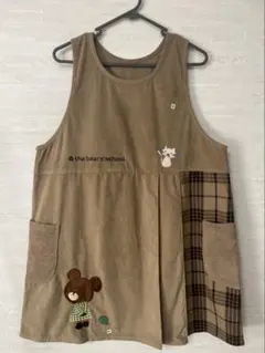 ★I247★新品　訳ありくまのがっこうジャッキーとねこチェックエプロン ブラウン