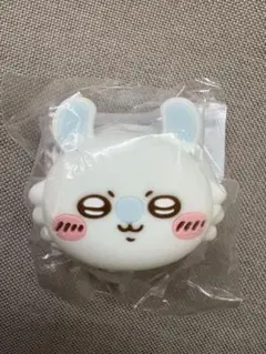 ちいかわ　おかおミニシリコンポーチ　モモンガ