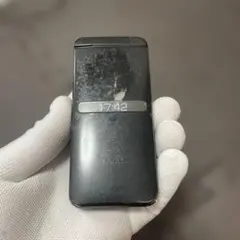 KYF42 GRATINA black 充電器セット 安心のメルカリ便 匿名配送 - メルカリ