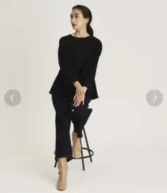 ペプラムブラウス