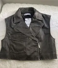 新品タグ付き　ZARA 黒　ライダース　ノースリーブ　レザー　ベスト XS